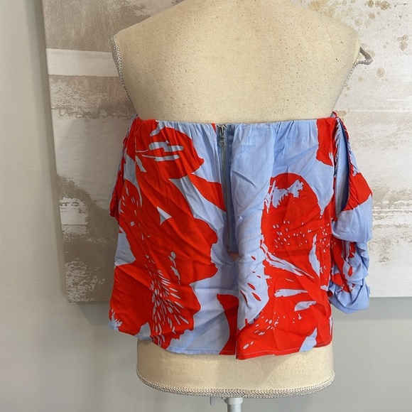 Bardot Women's Floral Print Off Shoulder Crop Top Blue Red Size 6 - Picture 5 of 9
